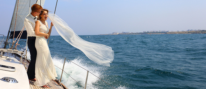 Capri yacht for weddings