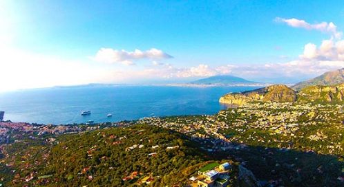 itinerario da Sorrento a Napoli yacht charter Sorrento